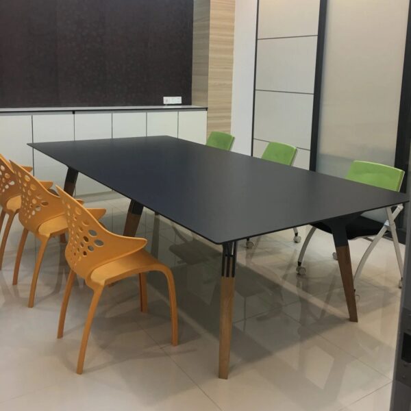 ذا وايت لإعمال الكوريان ( الرخام الصناعي ) لدينا أجود أنواع الكوريان والكومبكت